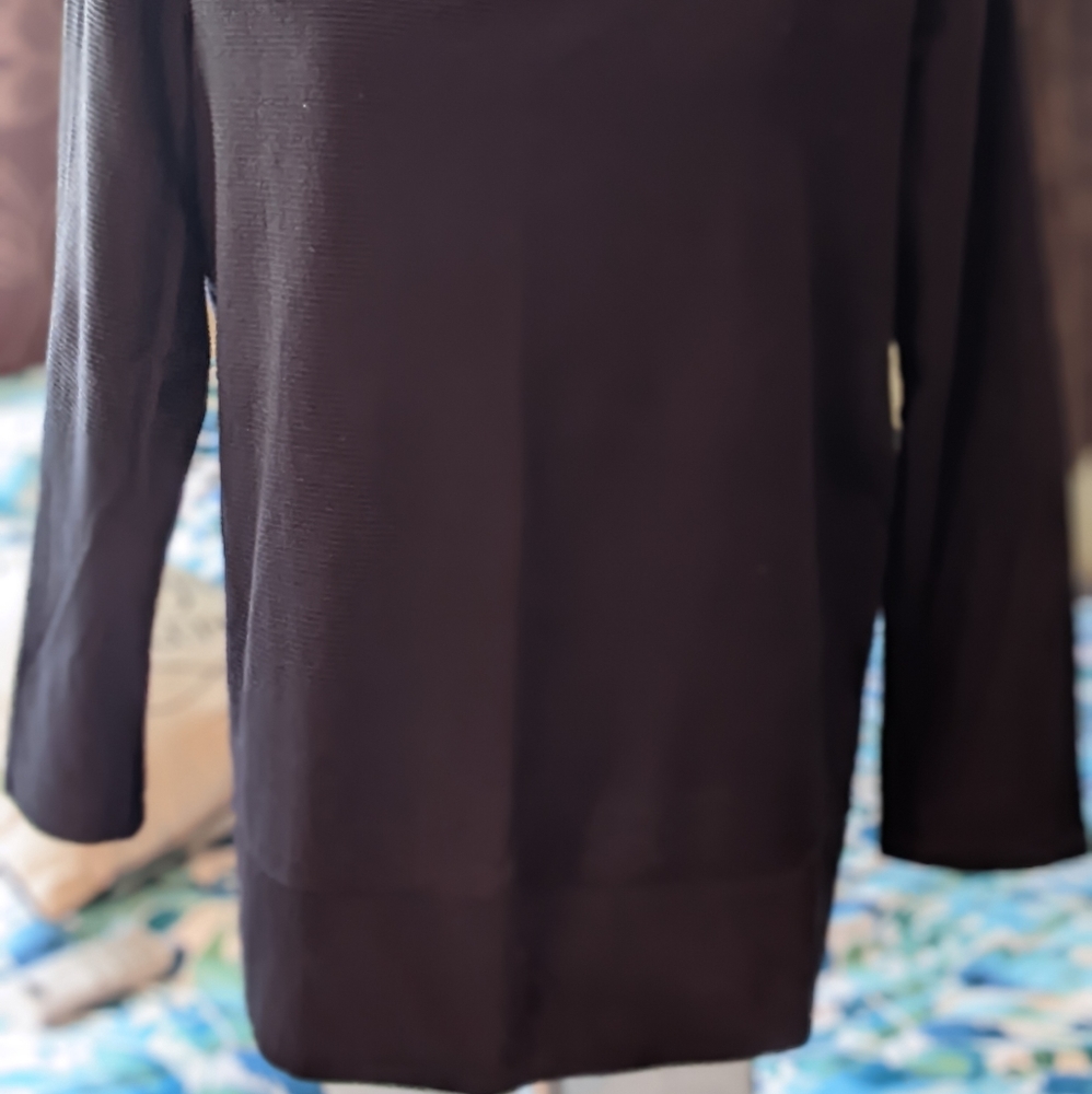 Sweater - Picture 2 of 3